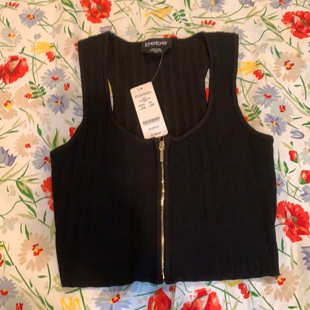 BNWT XS BEBE Crop top